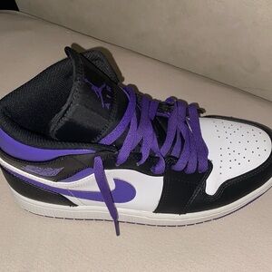Jordan 1 mid purple/black/white: size 8 men’s, size 10 women’s